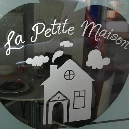 Вилла La Petite Maison Cormeilles  Экстерьер фото
